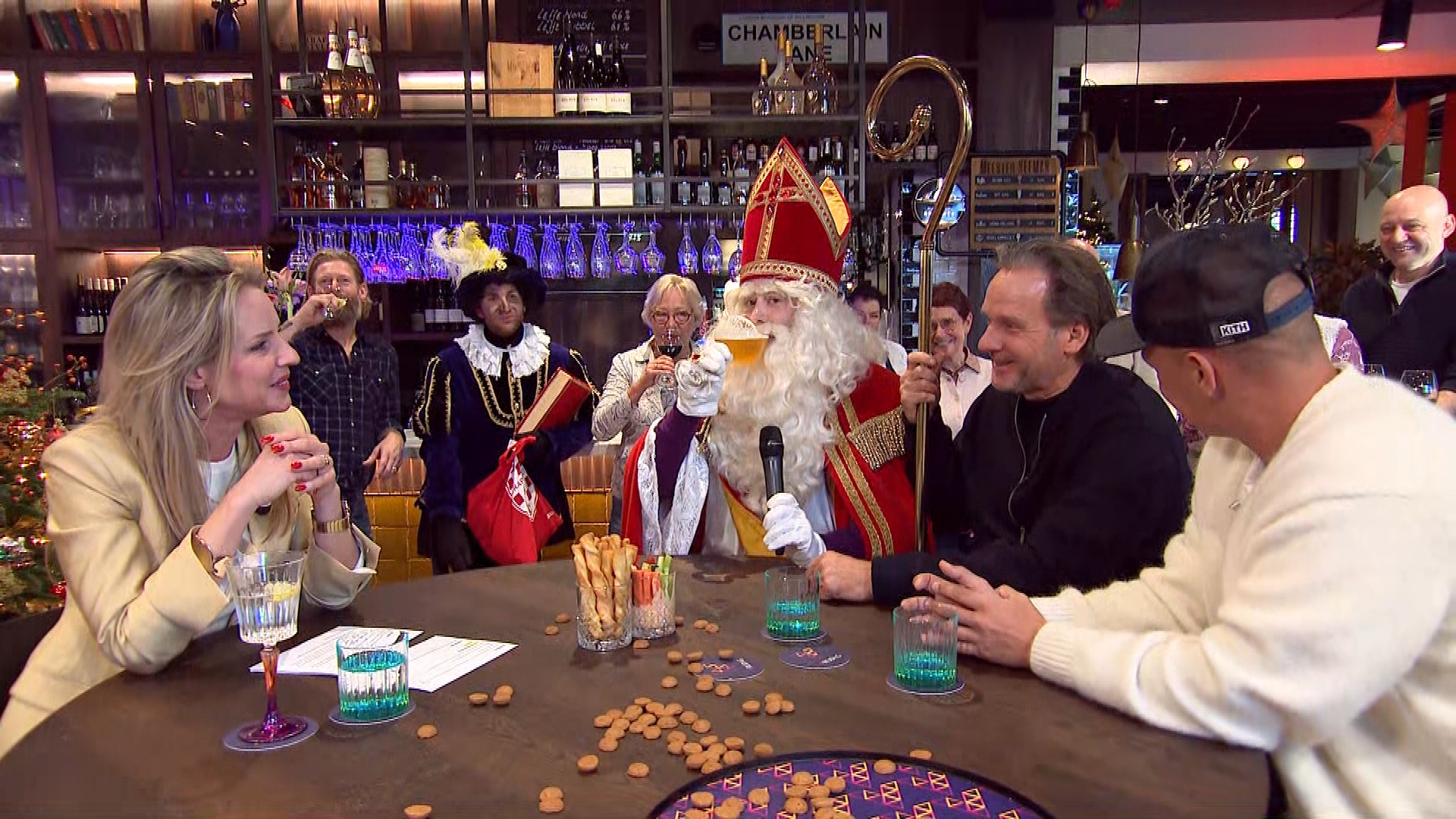 VRIJDAG - Vrijdag 5 december